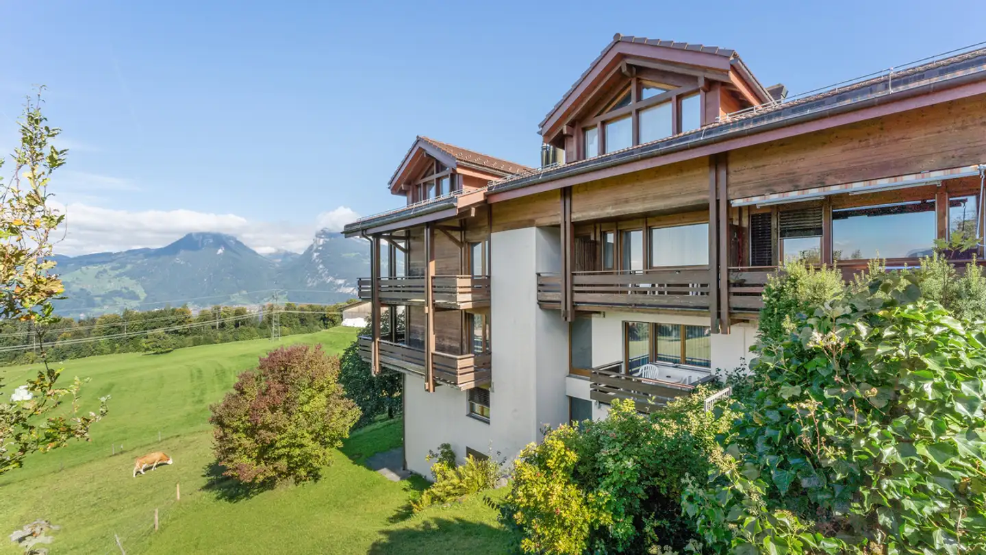 Apartment for sale - Dorfstrasse, 3703 Aeschi b. Spiez - Photo 2