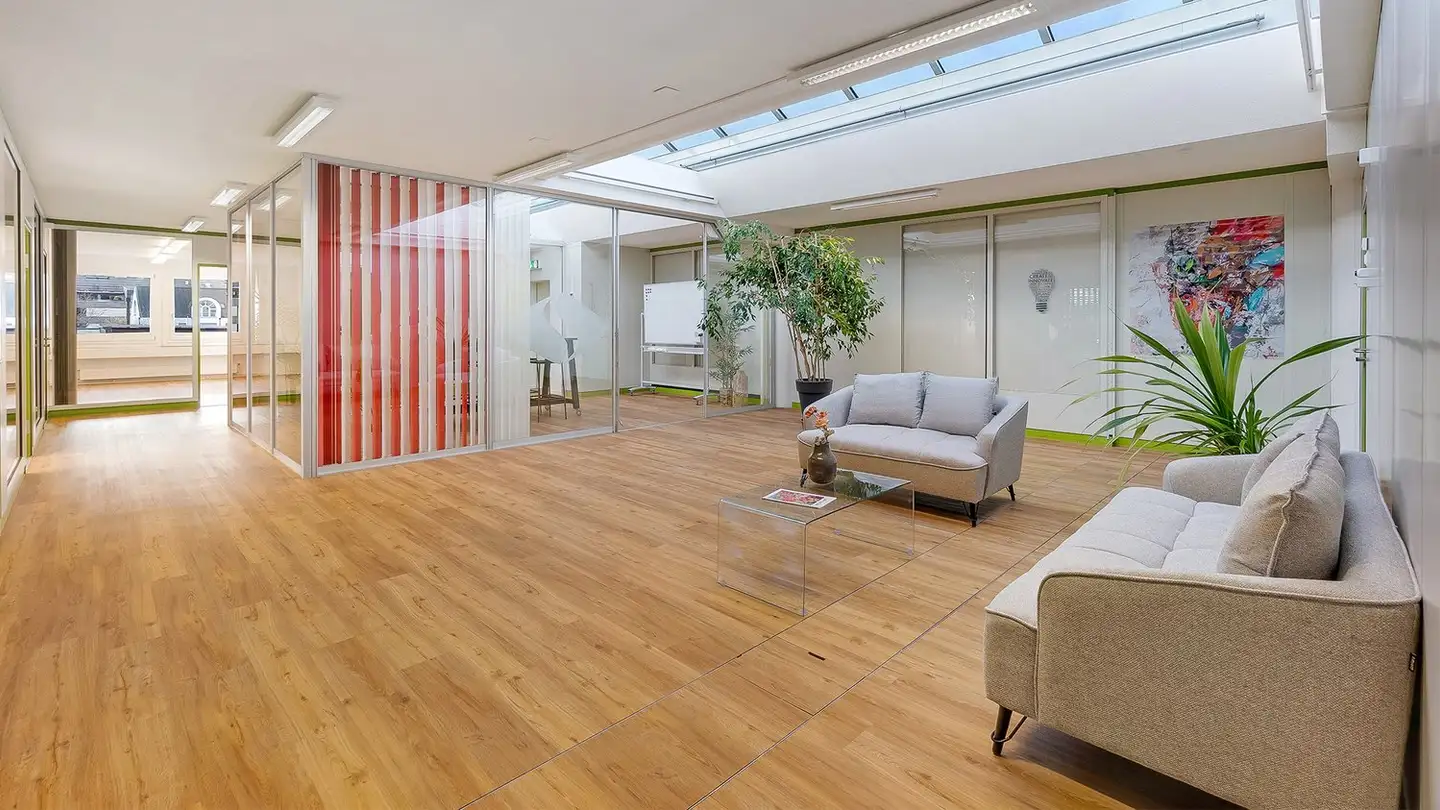 Bureau à louer - Gewerbestrasse 12a, 8132 Egg b. Zürich - Photo 4