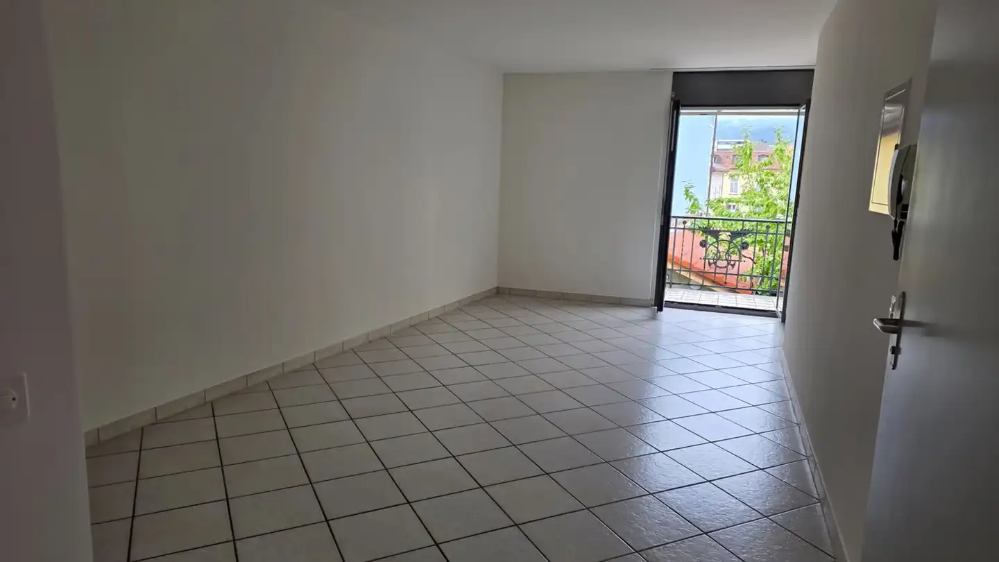 Apartment for rent - 6600 Muralto - Photo 2