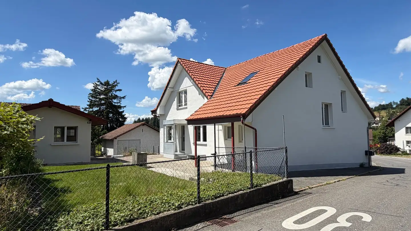 Single house for rent - Engestrasse 8, 5704 Egliswil