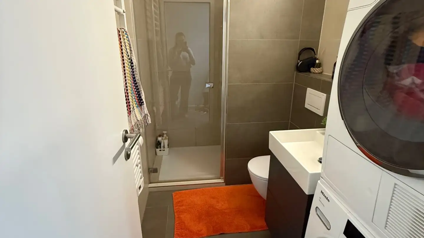 Appartement à louer - Rue De Champréveyres, 2000 Neuchâtel - Photo 2