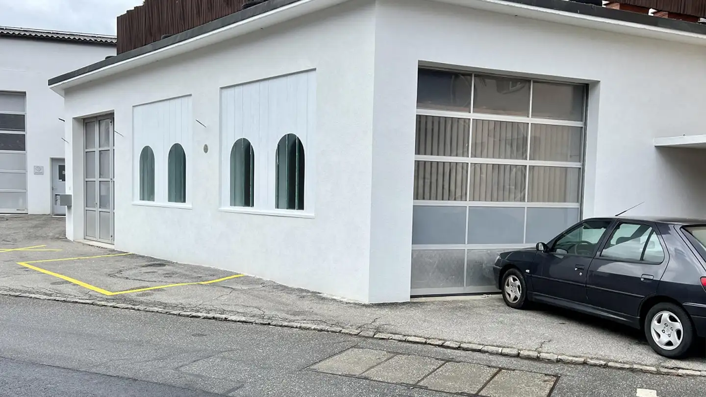 Commercial à louer - Caschnés, 7013 Domat/Ems - Photo 2