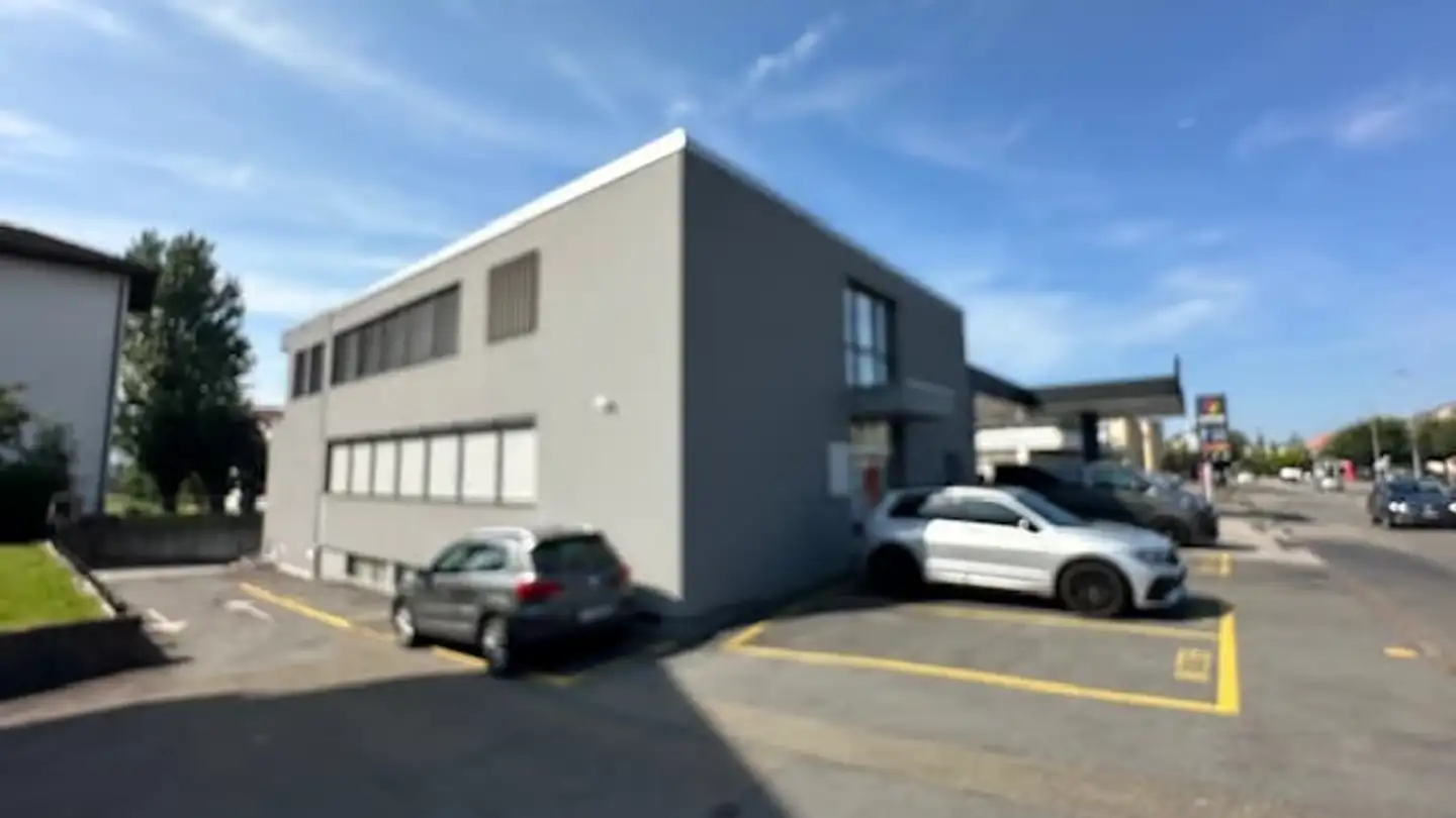 Immeuble mixte à vendre - 8645 Jona