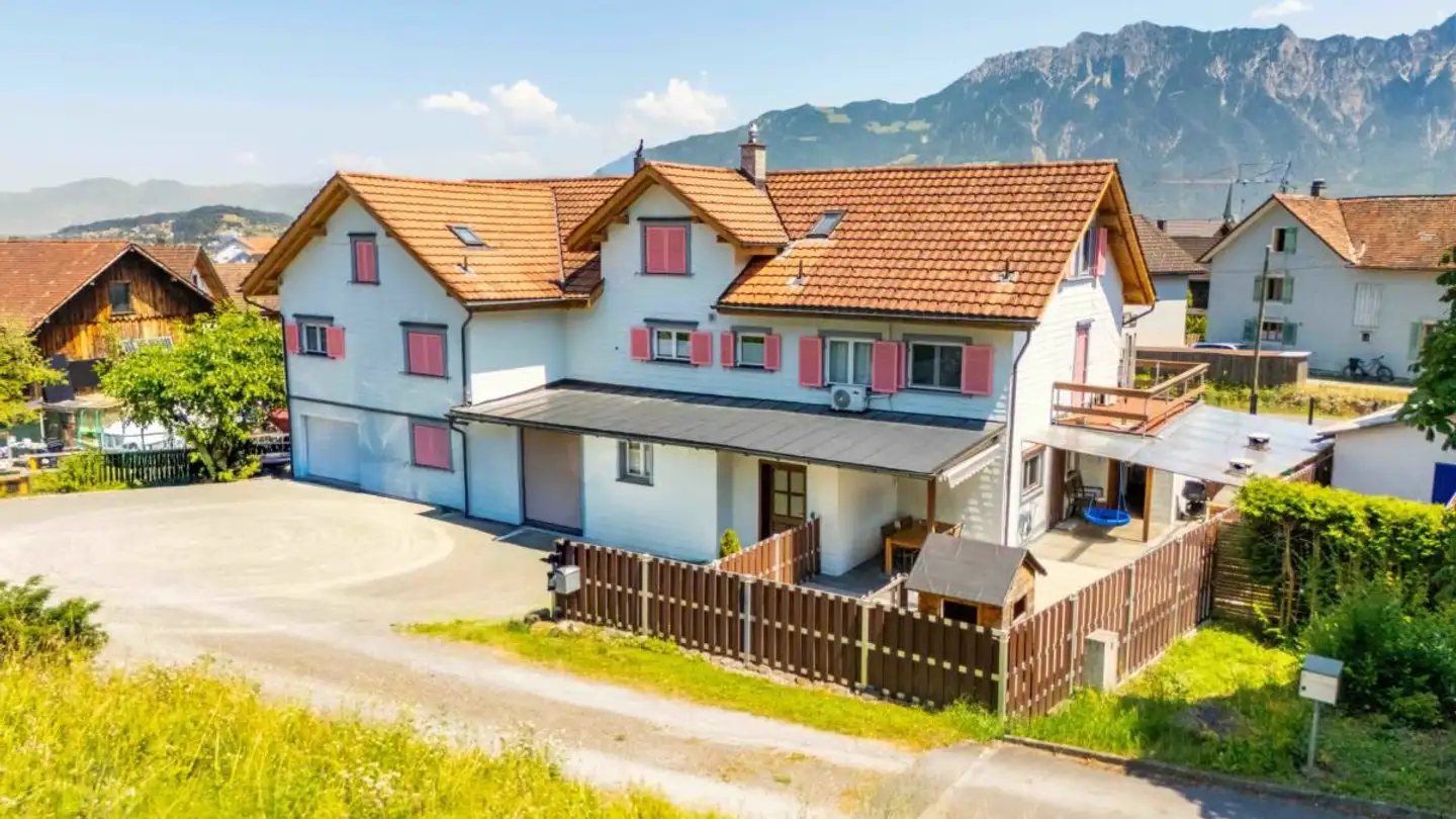 Duplex in vendita - Perdeilenstrasse 1b, 9472 Grabs