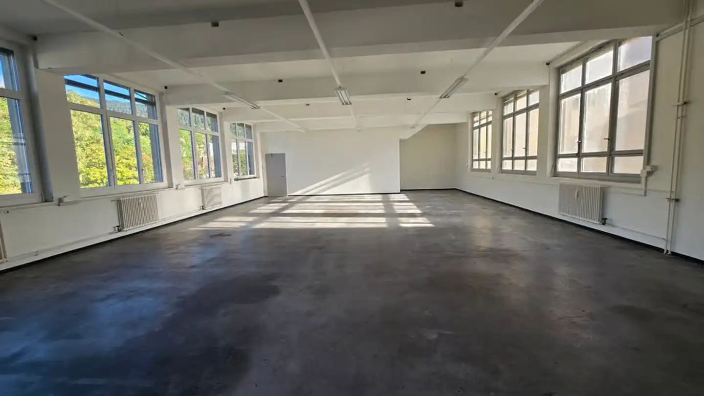 Commercial à louer - Rue Des Moulins 4, 2108 Couvet - Photo 2