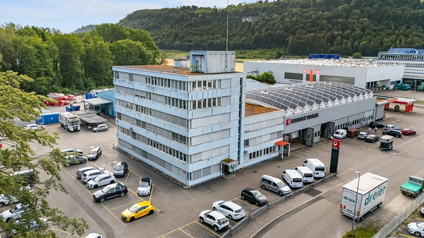 Commercial à louer - Stauwehrstrasse 40, 5012 Schönenwerd