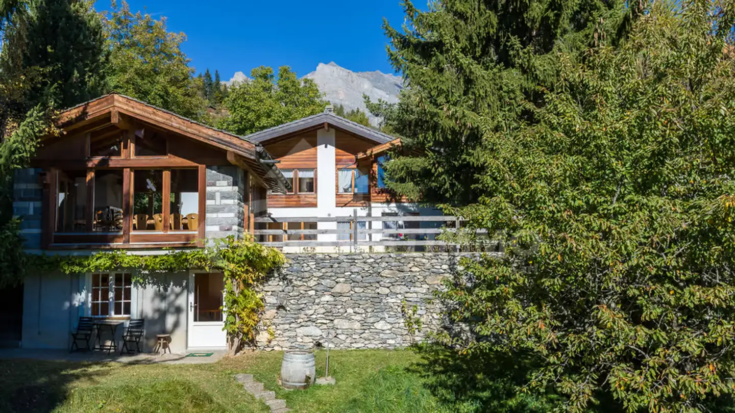 Residential building for sale - 1911 Ovronnaz