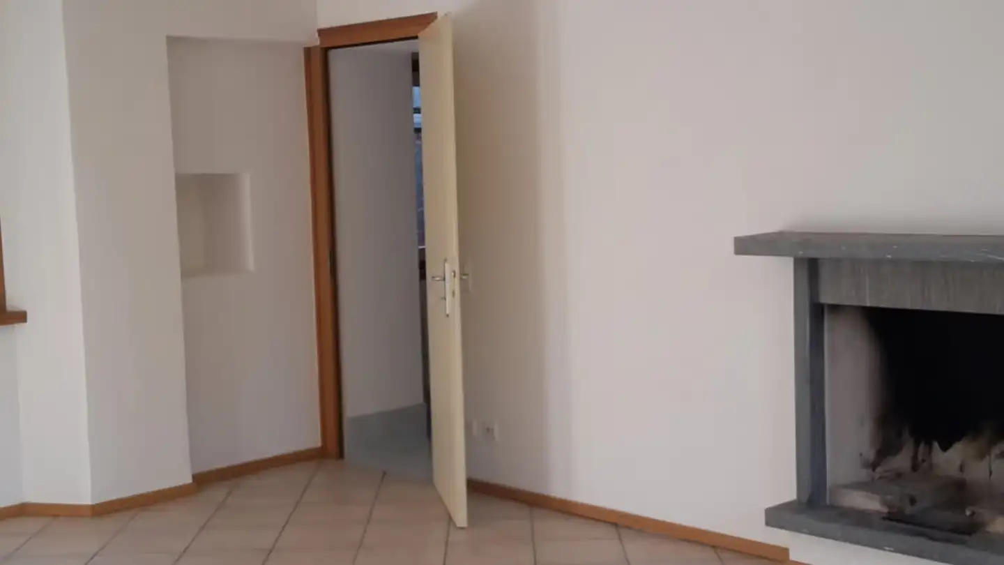 Appartamento in affitto - Vicolo Del Ciòss 4, 6964 Davesco-Soragno