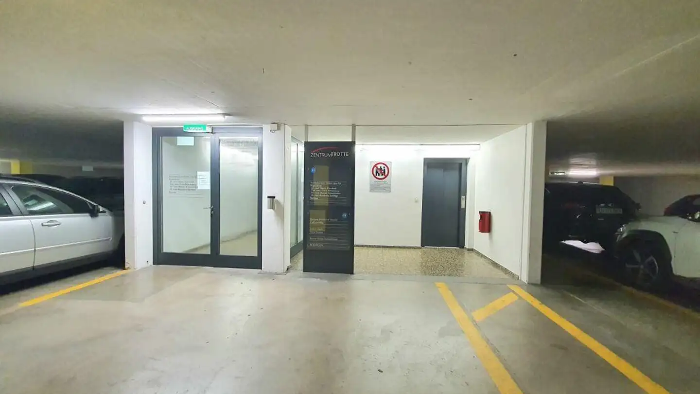 Tiefgaragenstellplatz kaufen - 6210 Sursee - Foto 3