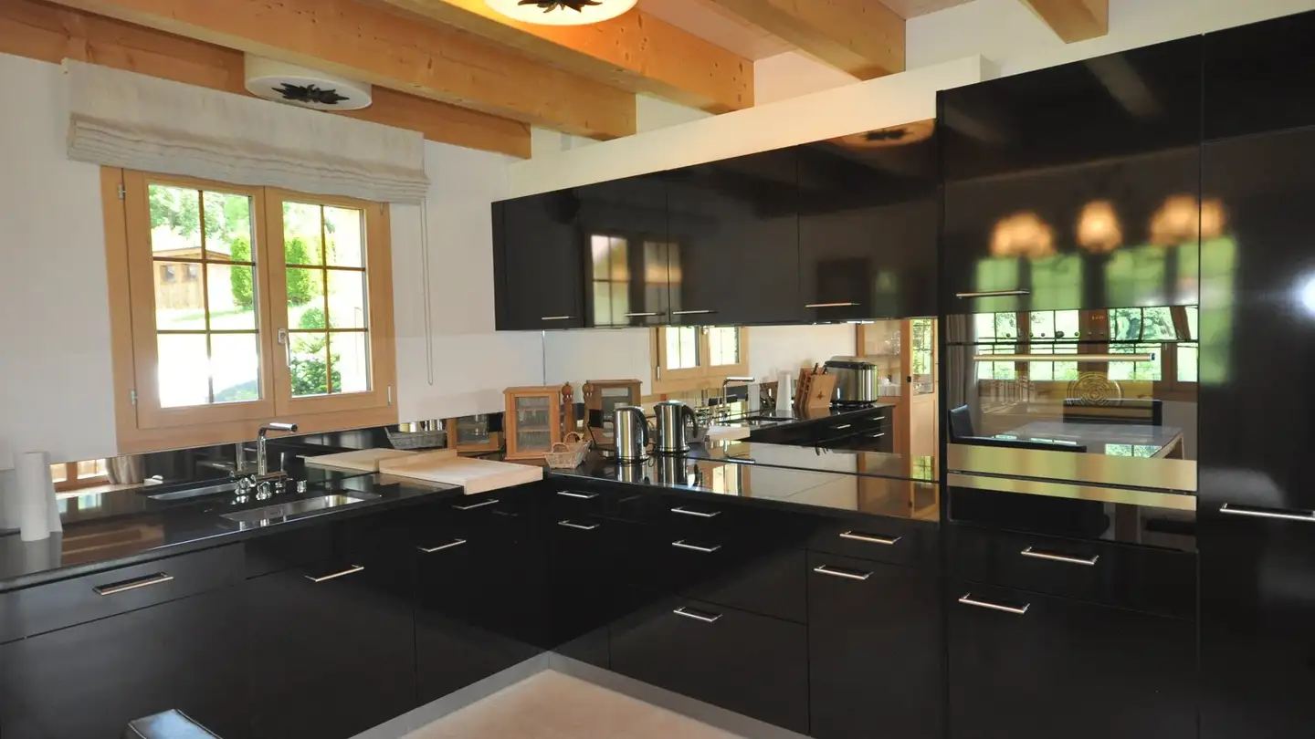 Chalet for rent - Pfyfeneggstrasse 1, 3770 Zweisimmen - Photo 3