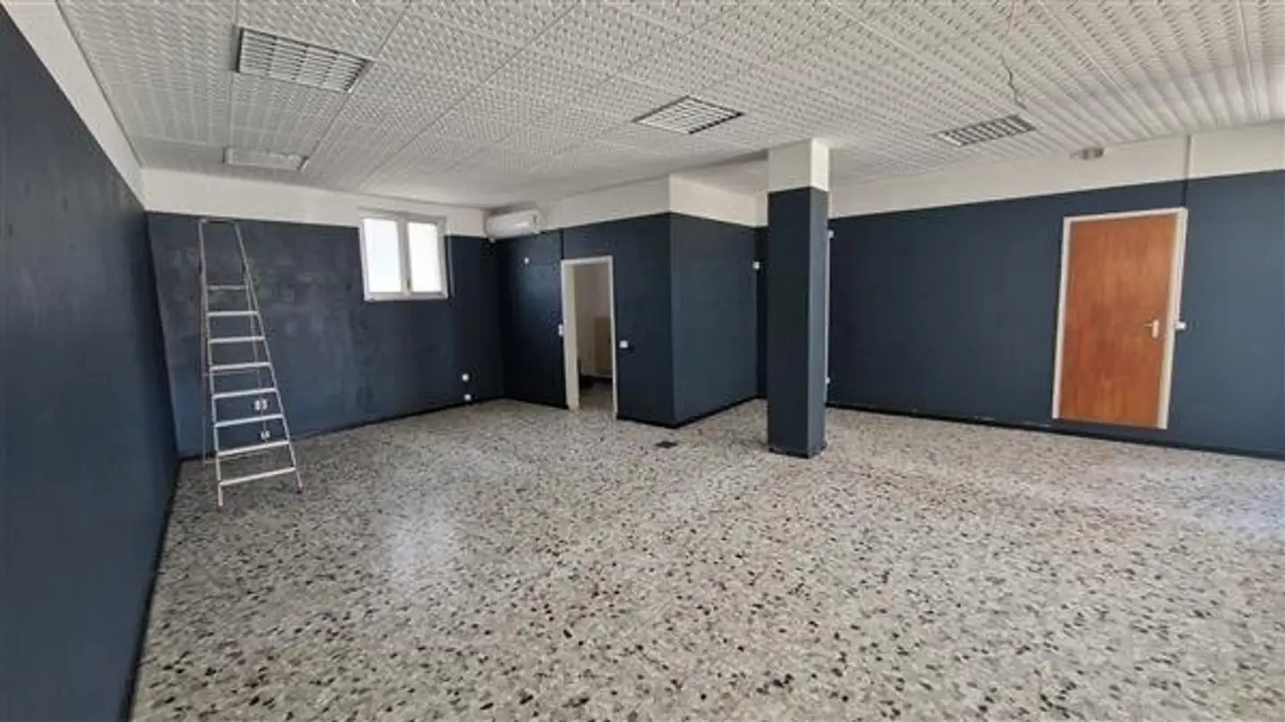 Magasin à louer - 6512 Giubiasco - Photo 4