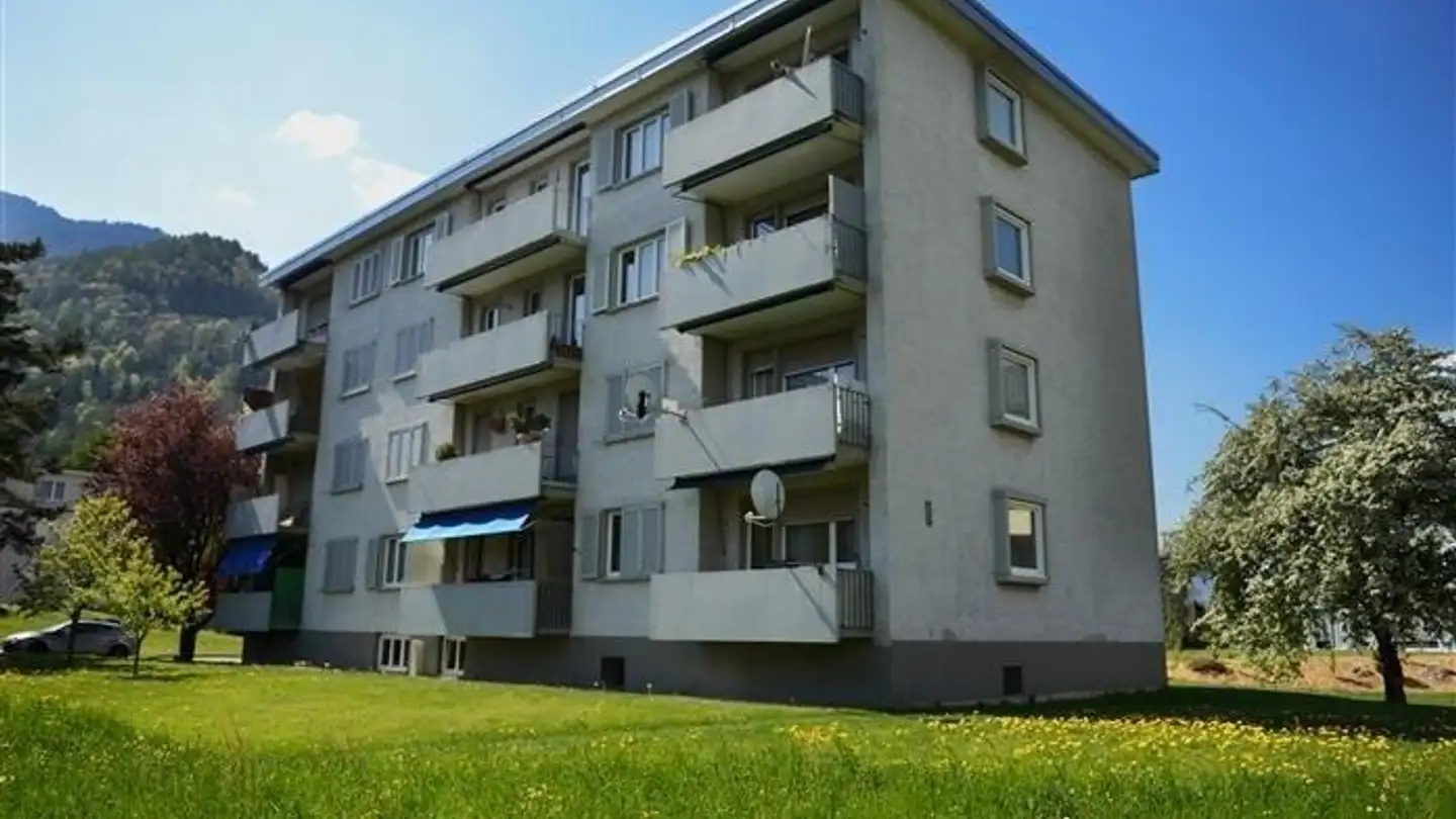 Outdoor parking space for rent - Pizolstrasse 21a, 7310 Bad Ragaz