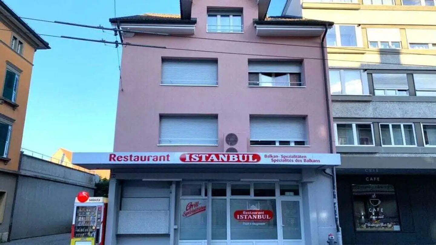 Mehrfamilienhaus kaufen - Rue De Boujean / Bözingenstrasse 164, 2504 Biel/Bienne