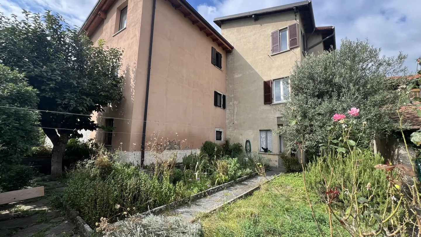 Immeuble résidentiel à vendre - 6864 Arzo - Photo 2