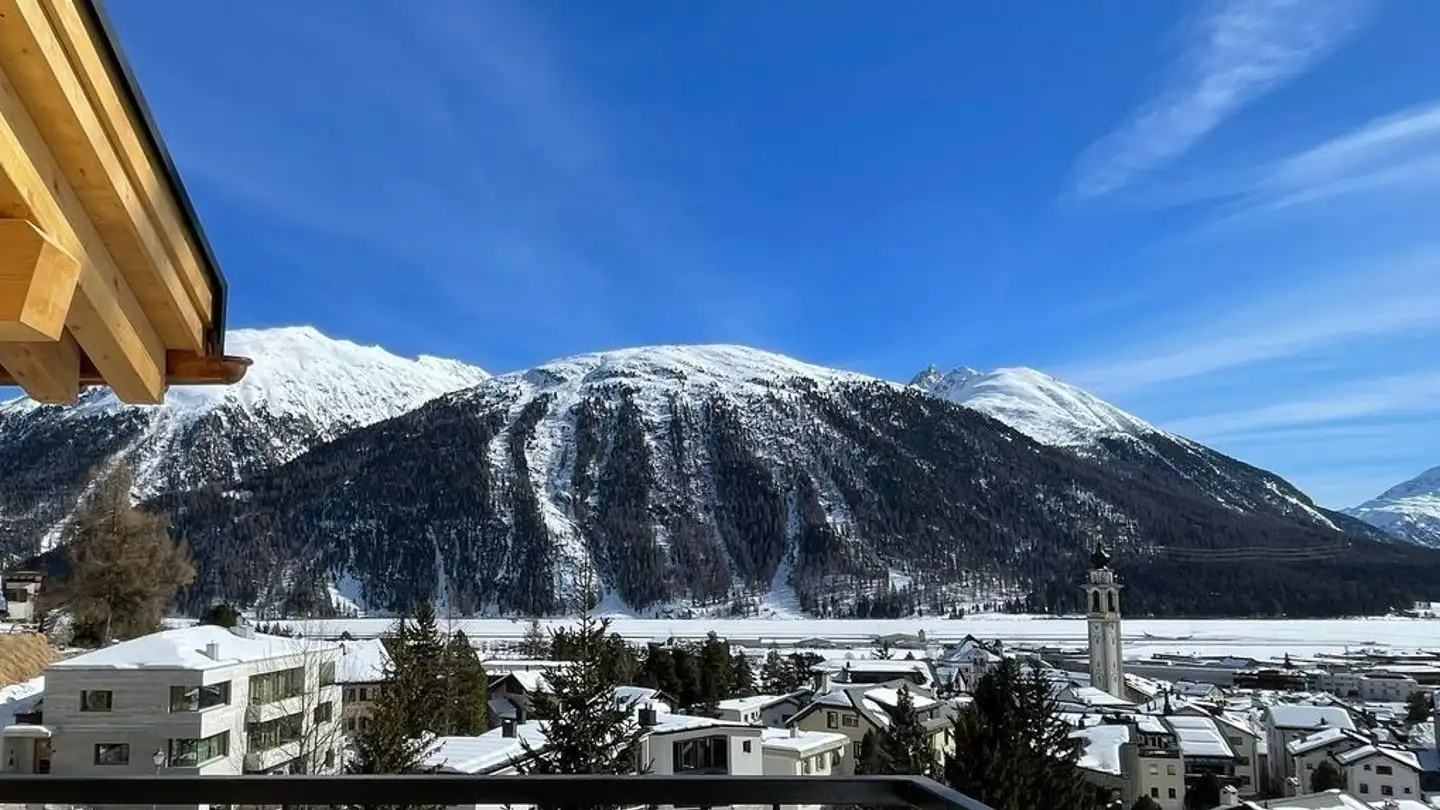 Attic flat for rent - Vals 8, 7503 Samedan