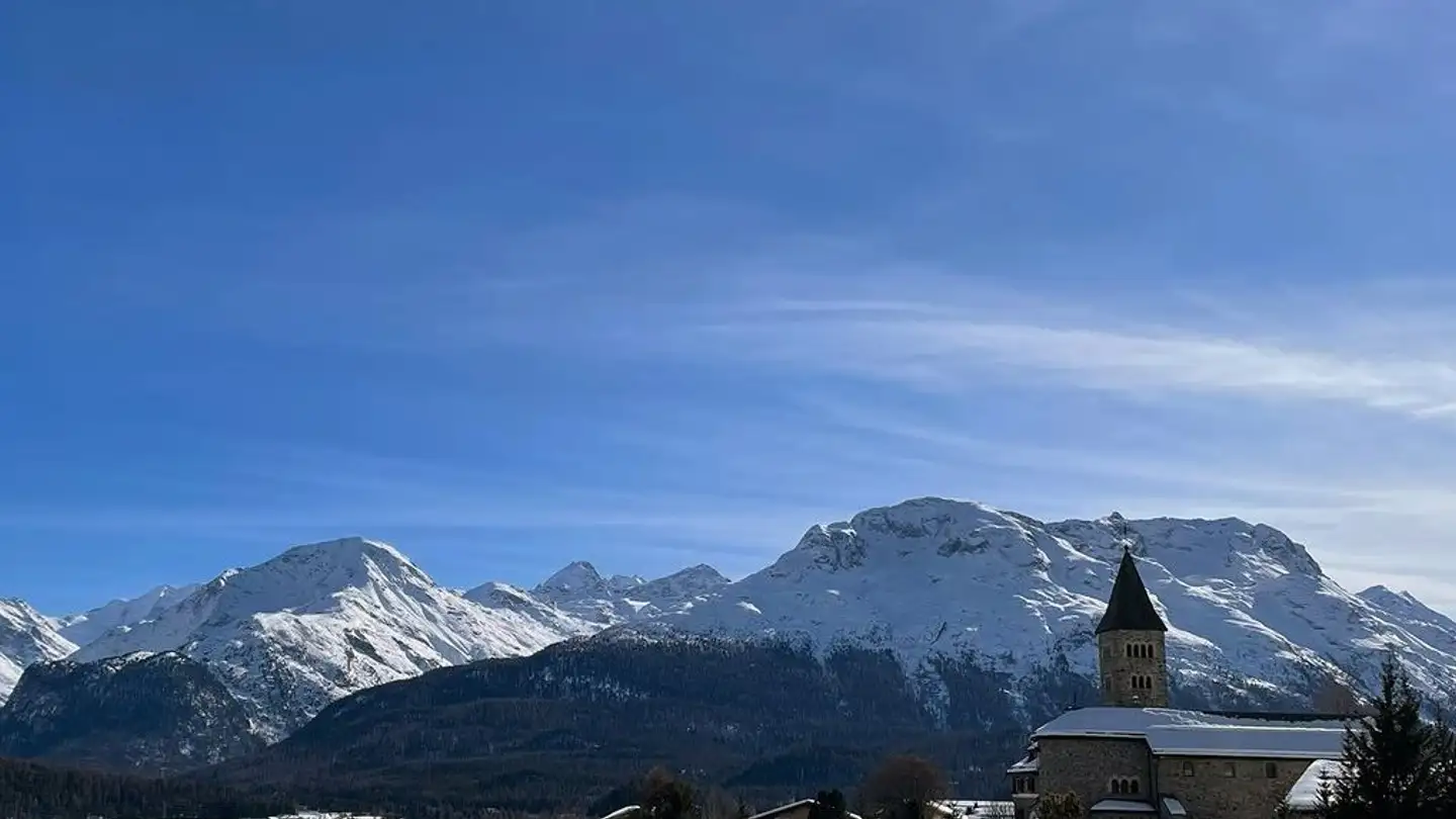 Attic flat for rent - Vals 8, 7503 Samedan - Photo 2