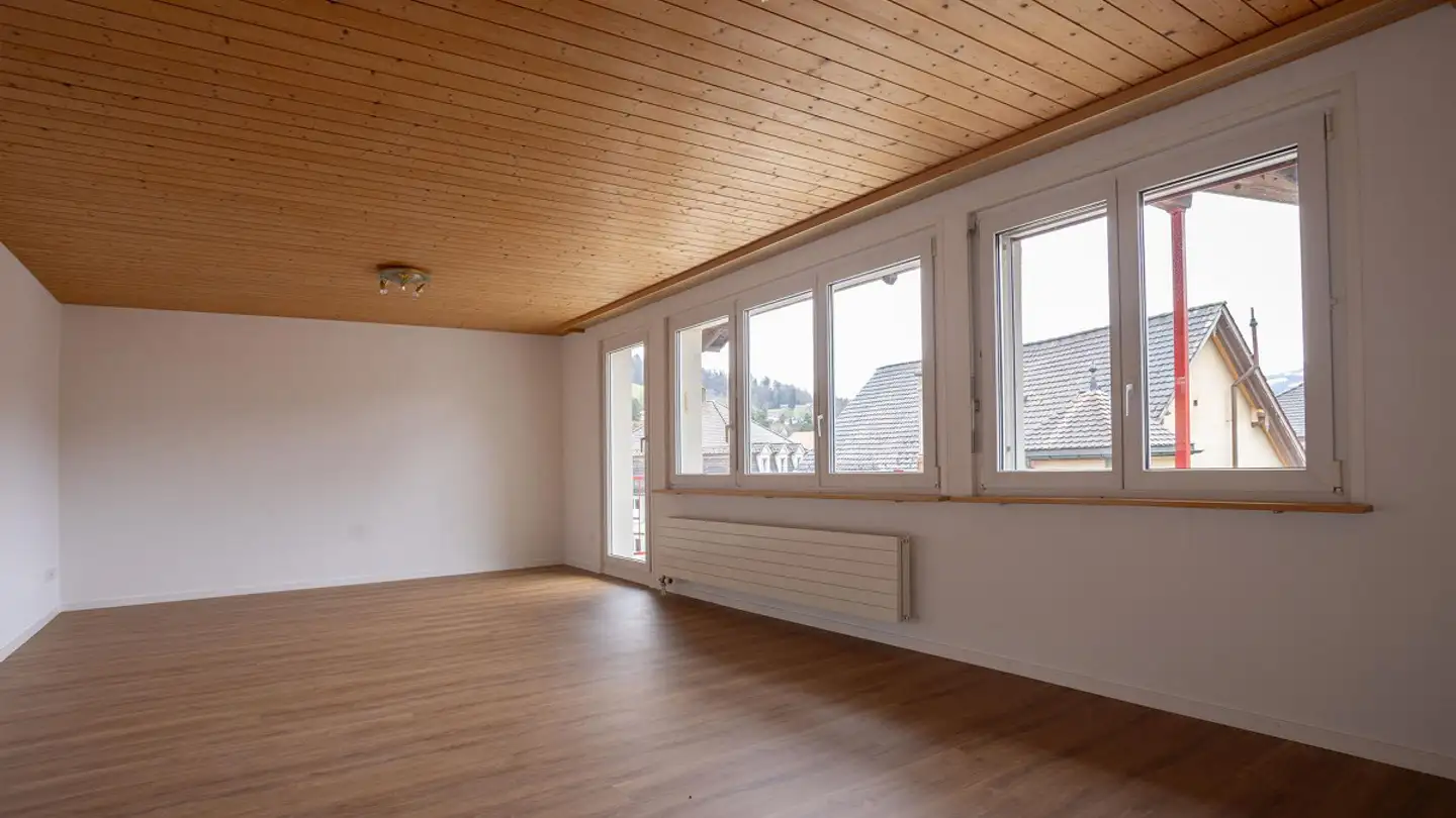 Attique à louer - Unterdorfstrasse 19, 9630 Wattwil - Photo 2