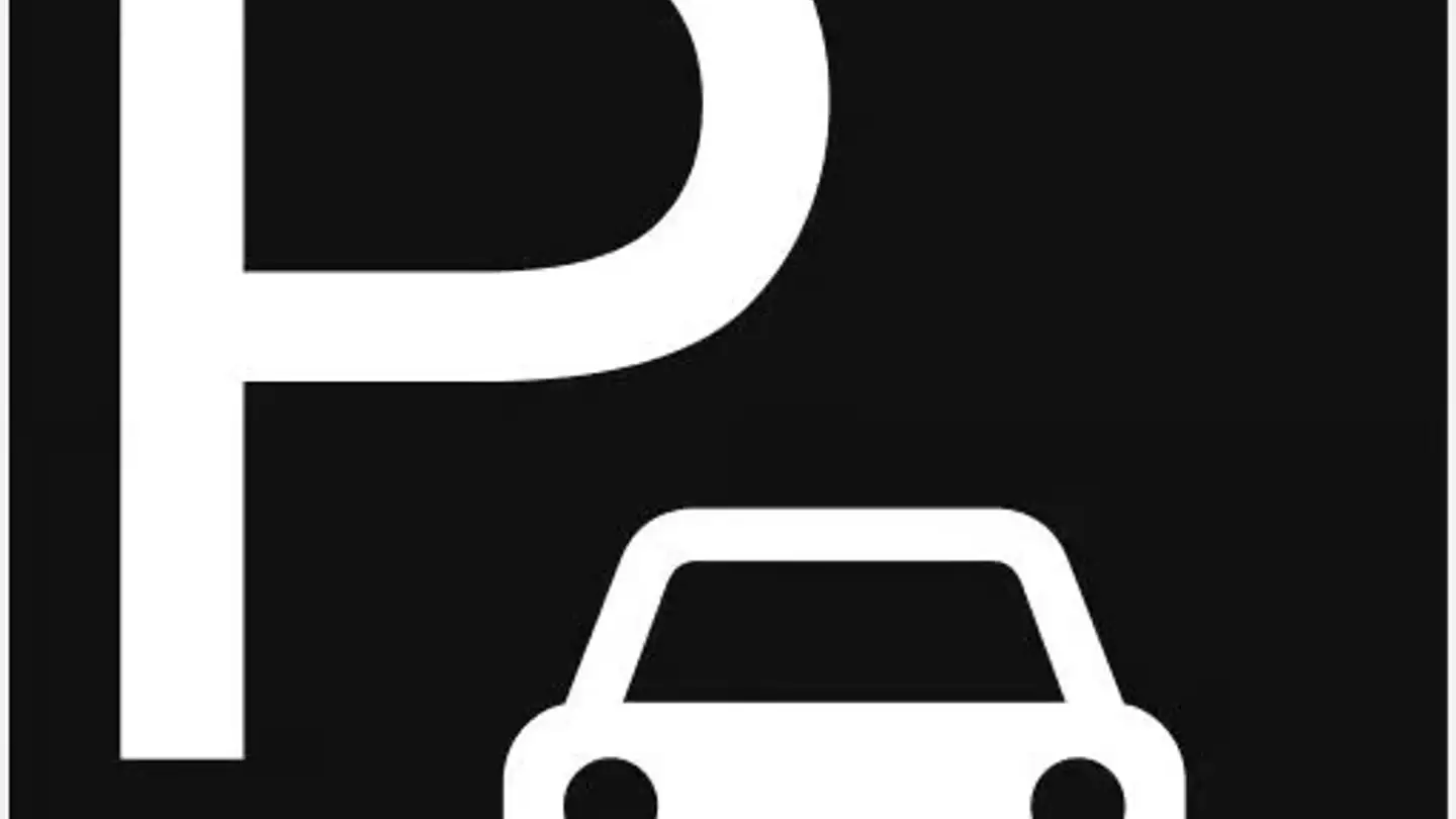 Place de parking souterraine à louer - Via San Giobbe 15, 6512 Giubiasco