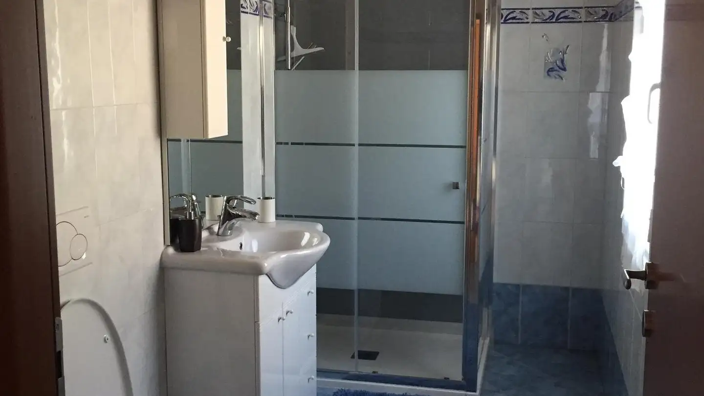 Zimmer mieten - Via Suvaieta 10, 6818 Melano - Foto 4