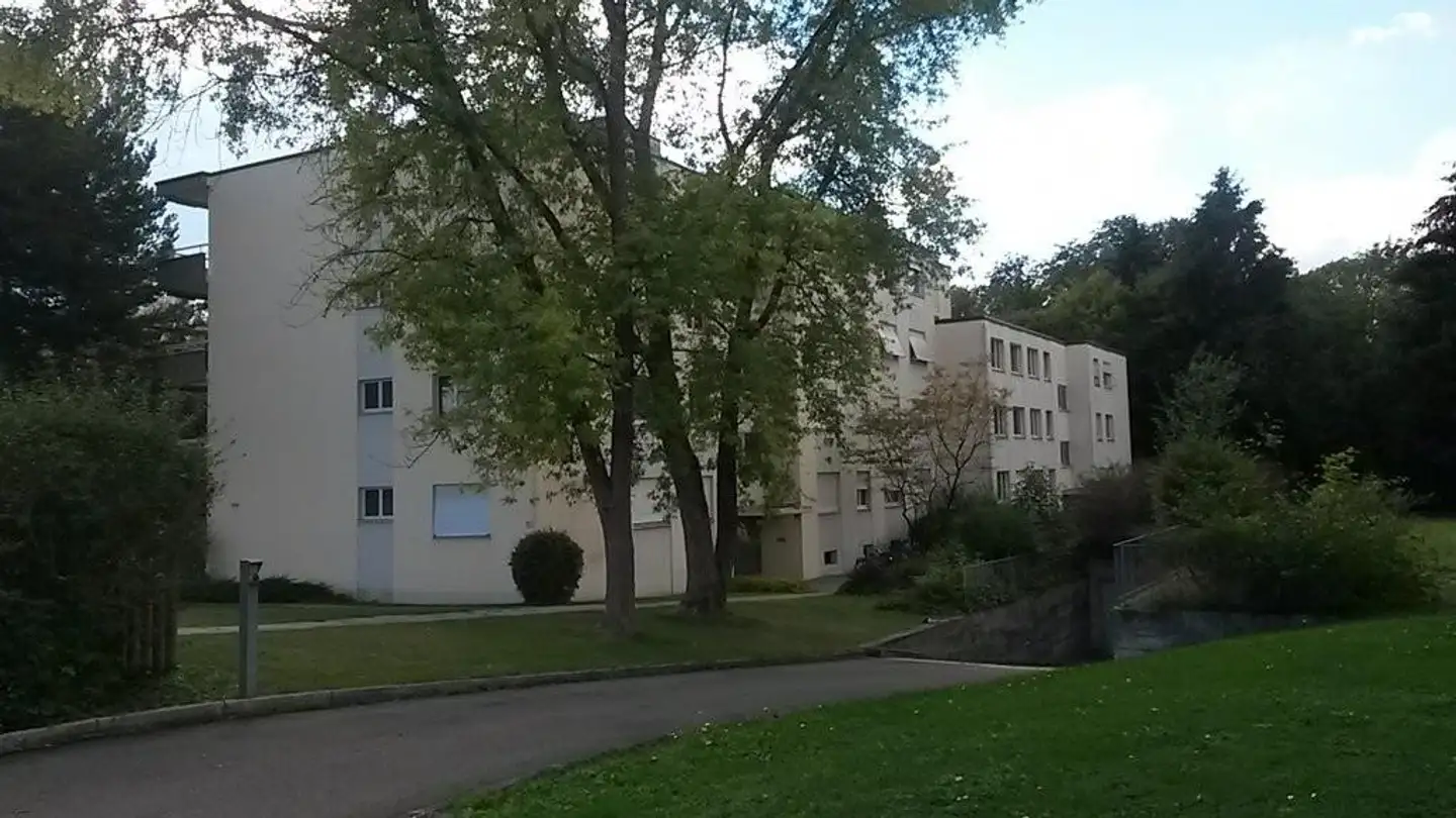 Indoor motorbike parking space for rent - Reckenwinkel 11, 8154 Oberglatt ZH