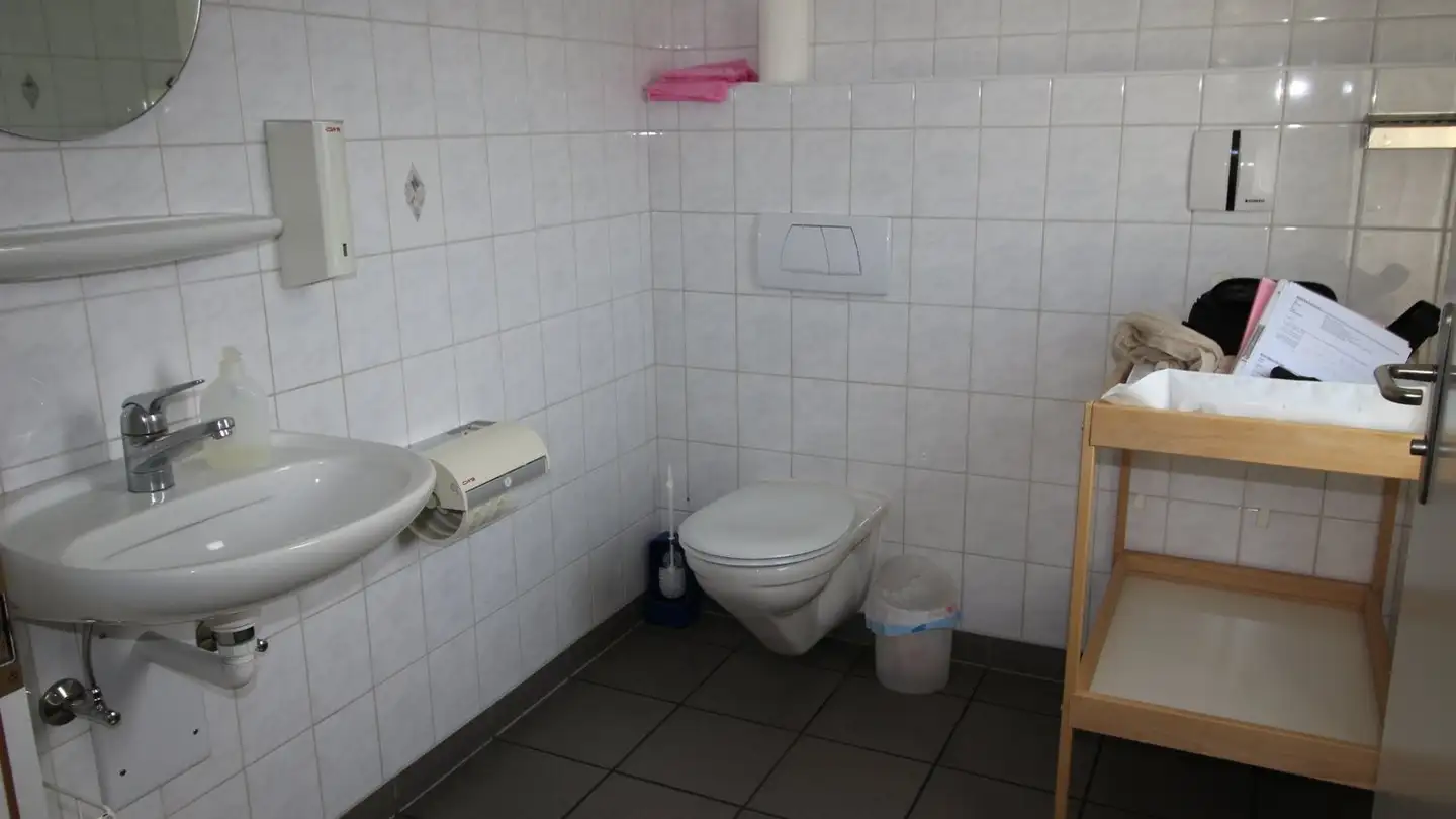 Geschäft mieten - Hauptstrasse 19, 3186 Düdingen - Foto 3