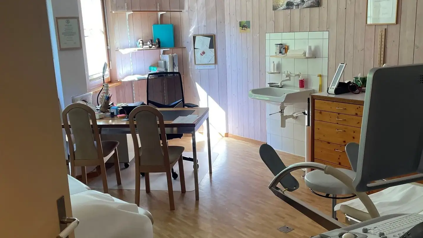 Studio medico in affitto - Grütstrasse 34, 8704 Herrliberg - Photo 2