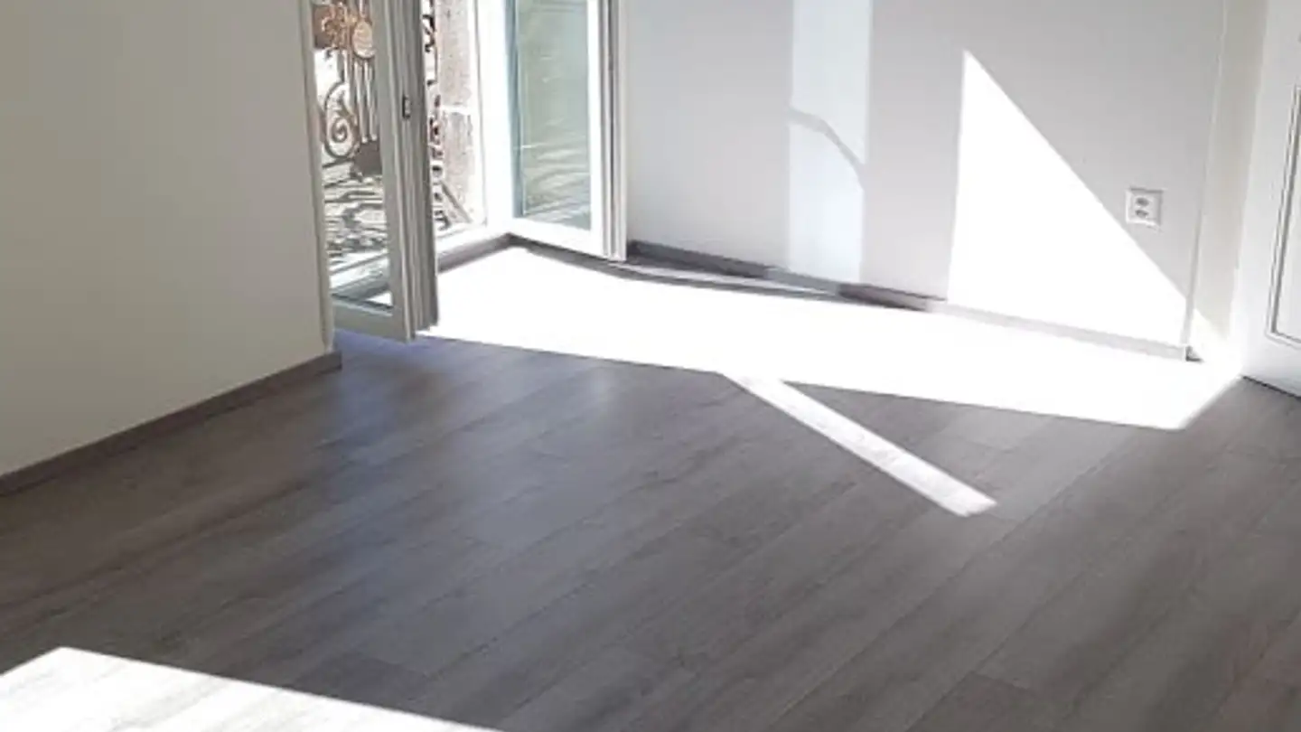 Apartment for rent - Rue de l'Industrie 10, 2114 Fleurier - Photo 2