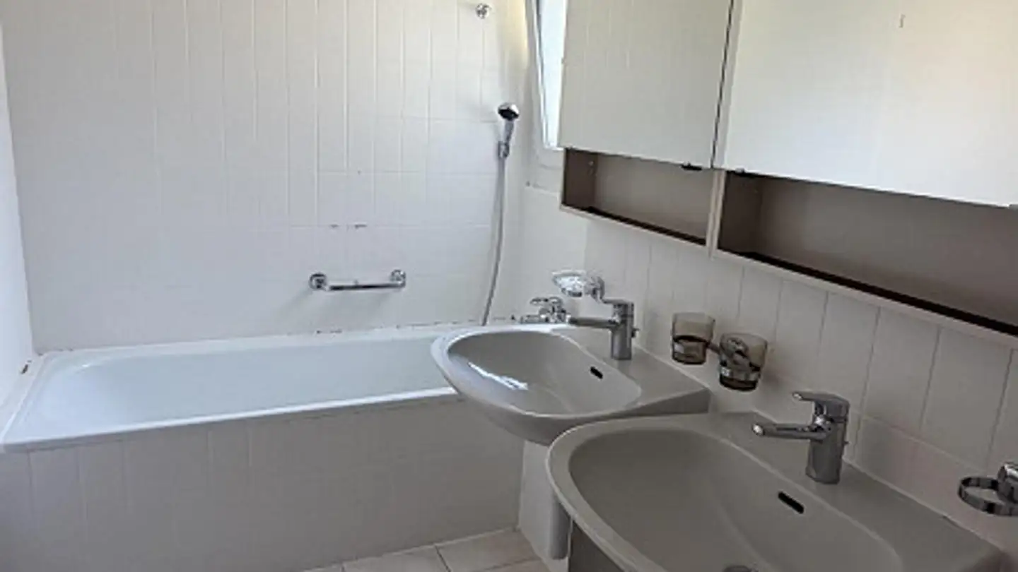 Wohnung mieten - Nauenstrasse 30, 8632 Tann - Foto 3