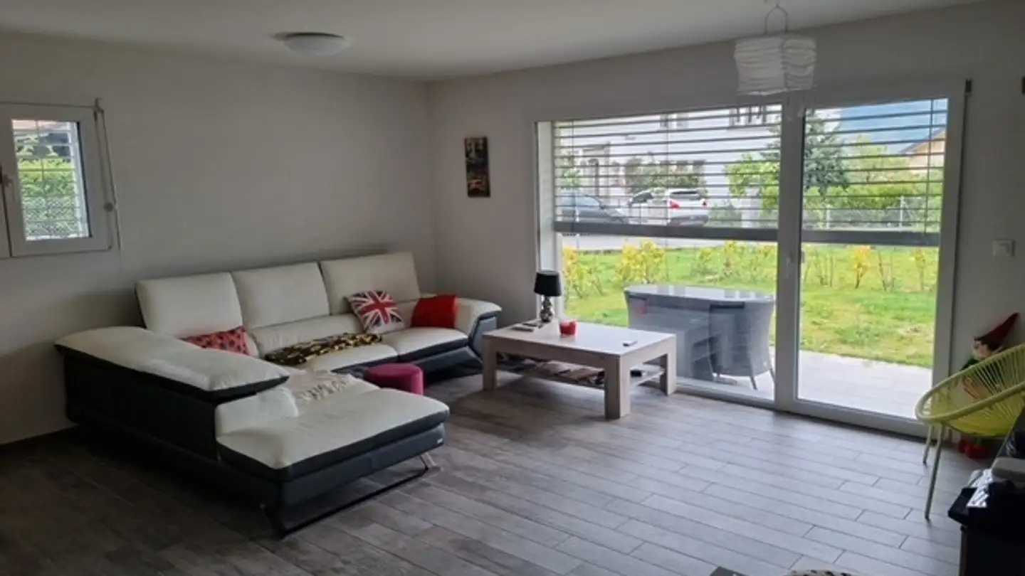 Apartment for rent - Route De Riddes, 1912 Leytron - Photo 2