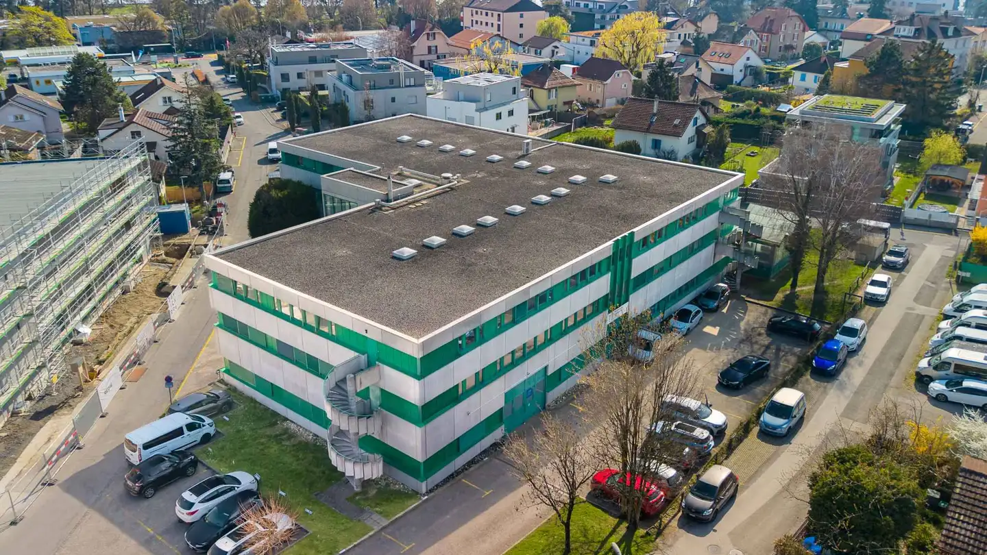 Office space for rent - 1027 Lonay