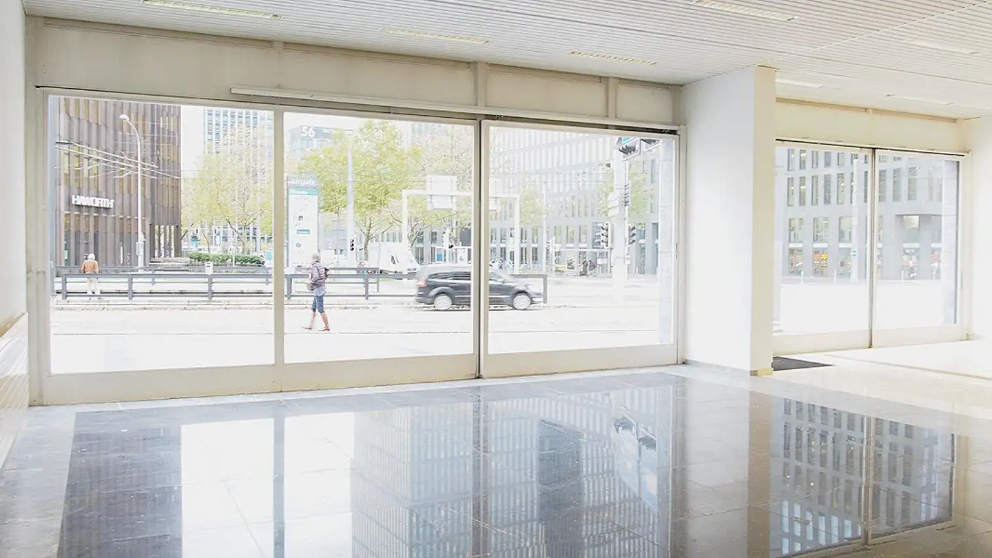 Commercial for rent - Thurgauerstrasse 39, 8050 Zürich - Photo 2
