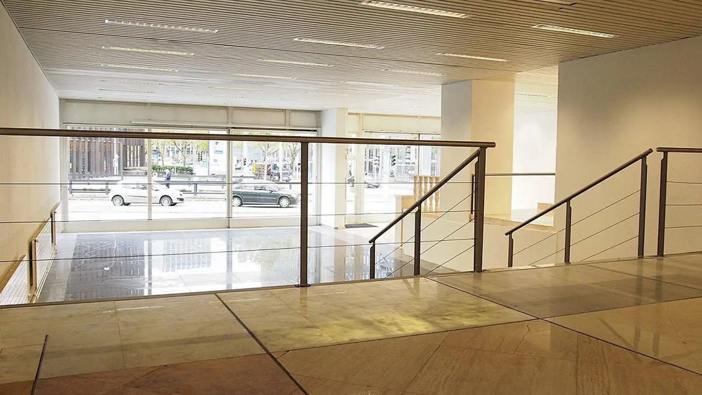 Commercial for rent - Thurgauerstrasse 39, 8050 Zürich - Photo 4