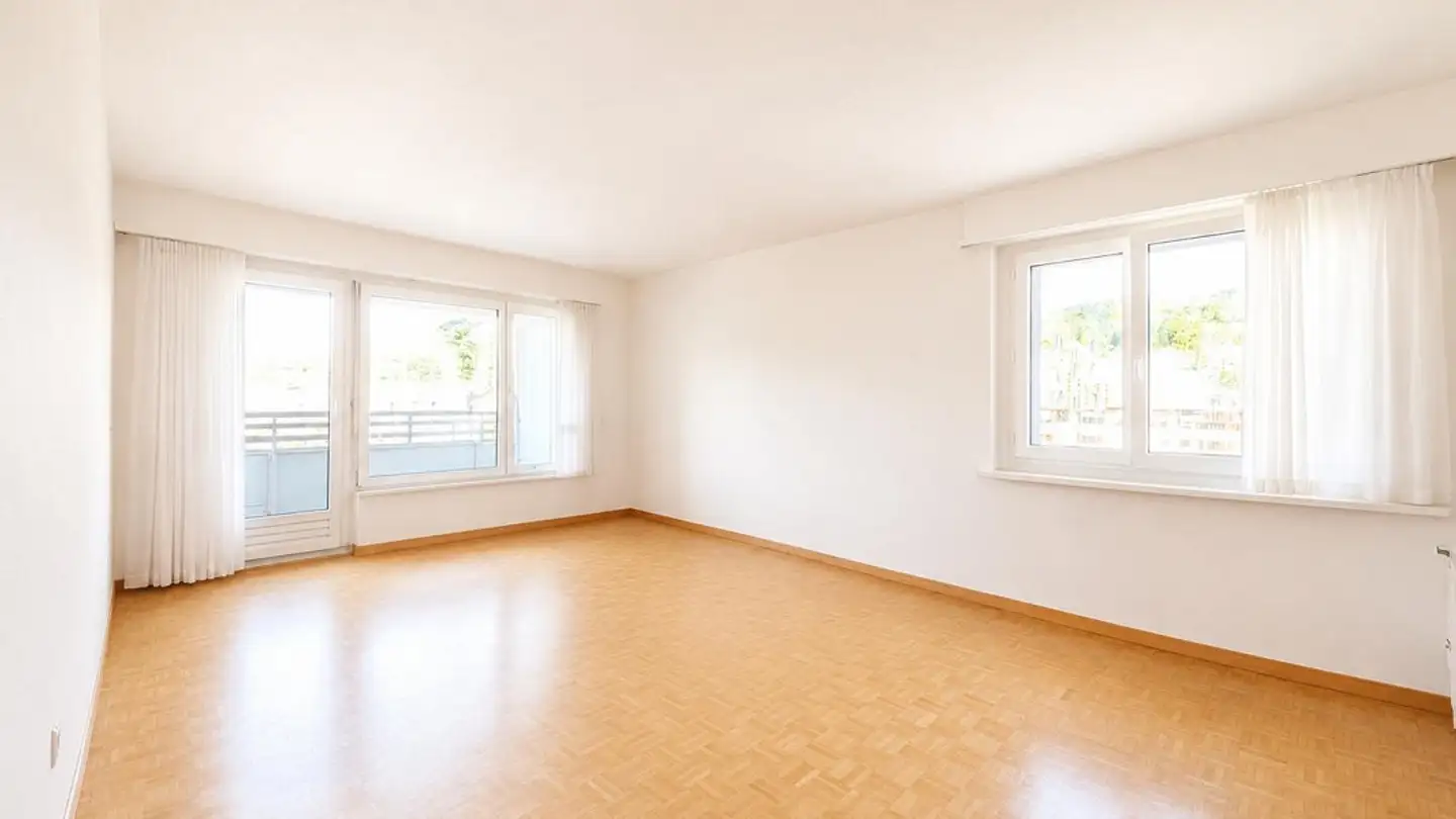 Wohnung mieten - Bahnhofstrasse 23, 8212 Neuhausen am Rheinfall - Foto 2