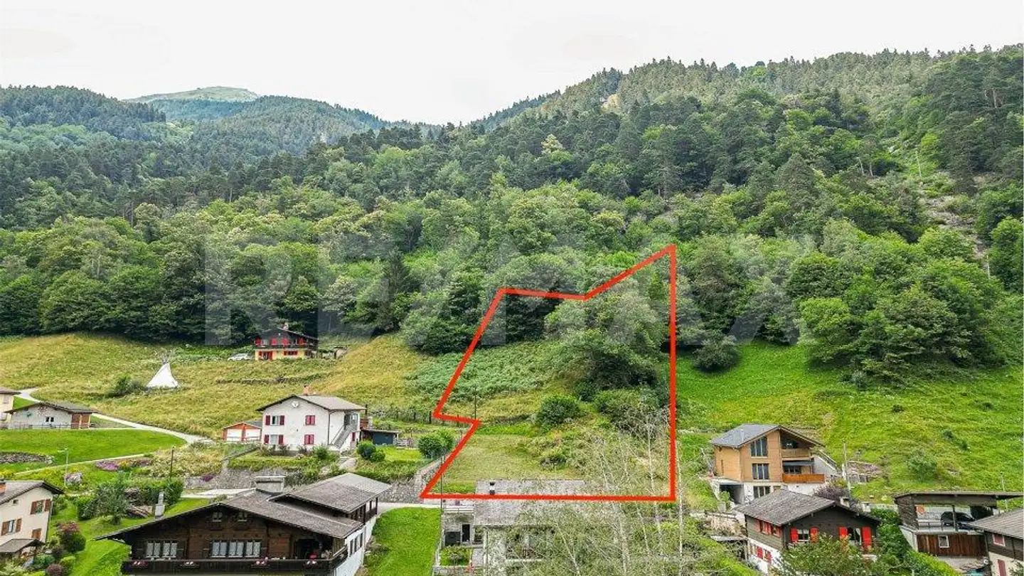 Constructible plot for sale - 6763 Mairengo