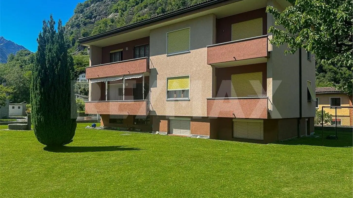 Residential building for sale - 6742 Pollegio