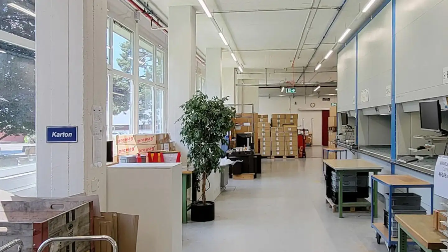 Commerciale in affitto - Kastellstrasse 10, 8623 Wetzikon ZH - Photo 3