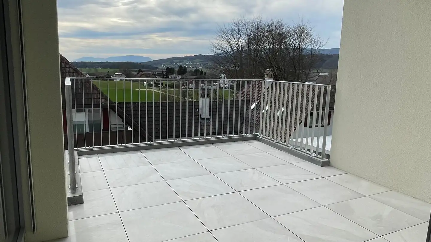 Attique à louer - Bergweg 4, 3234 Vinelz - Photo 2