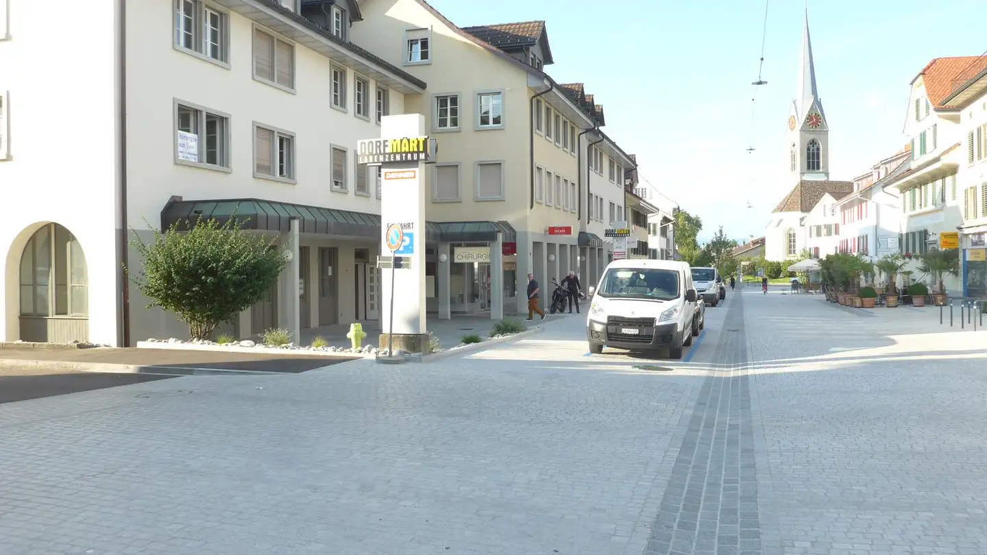 Commerciale in affitto - Seestrasse 27, 8330 Pfäffikon ZH - Foto 2
