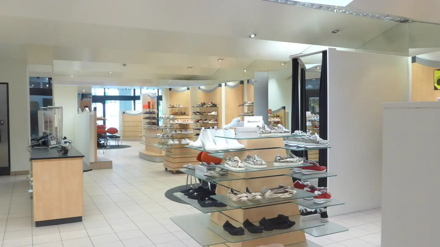 Commerciale in affitto - Seestrasse 27, 8330 Pfäffikon ZH - Foto 4