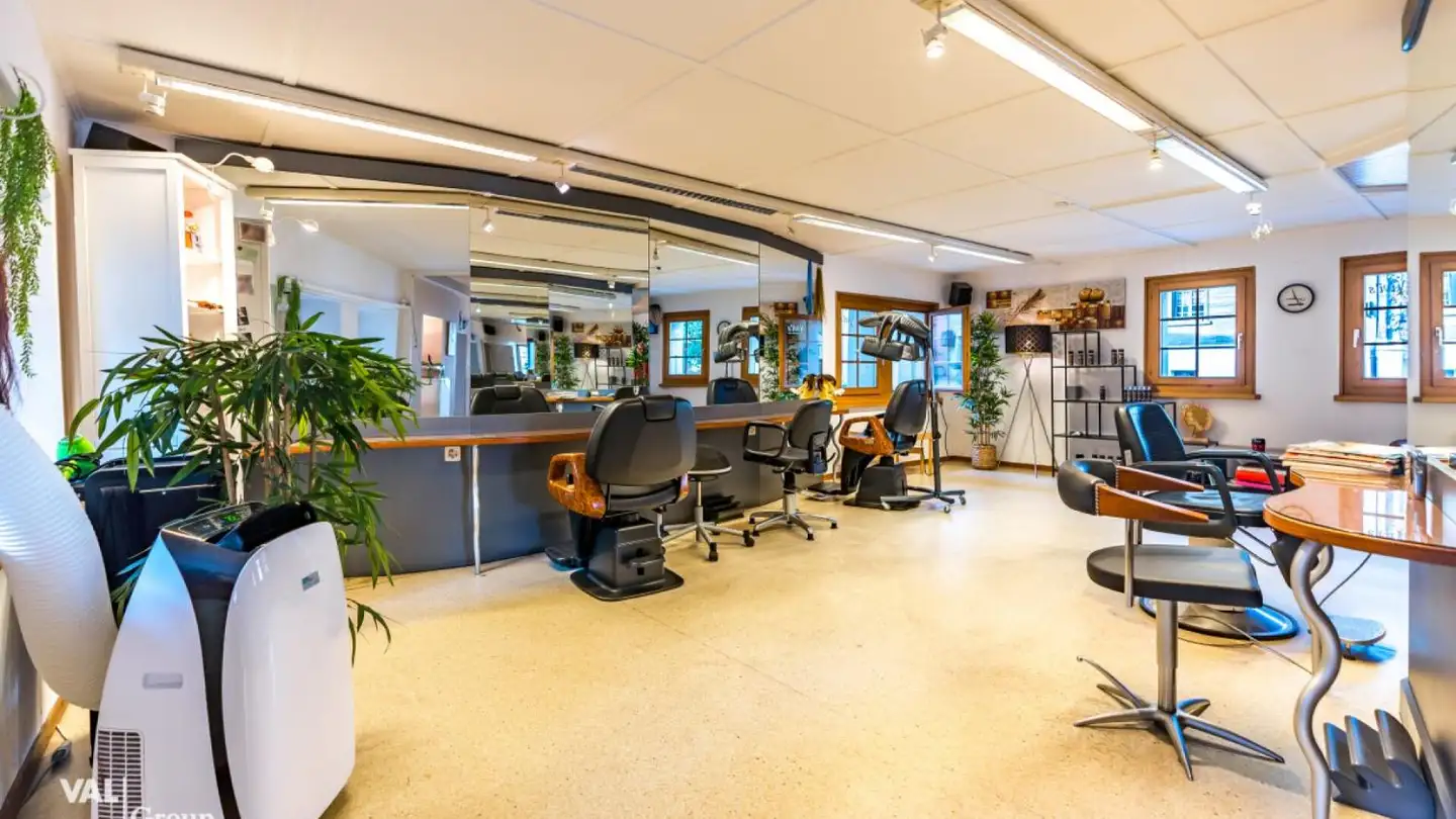 Edificio ad uso misto in vendita - Schulhausstrasse 6, 3900 Brig - Foto 2