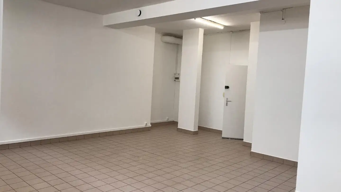 Workshop for rent - Rue Du Village-Suisse 30, 1205 Genève - Photo 2