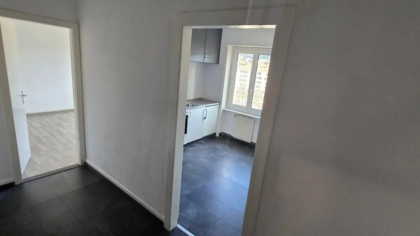 Wohnung mieten - Rue Georges-Perrenoud 11, 2400 Le Locle - Foto 2