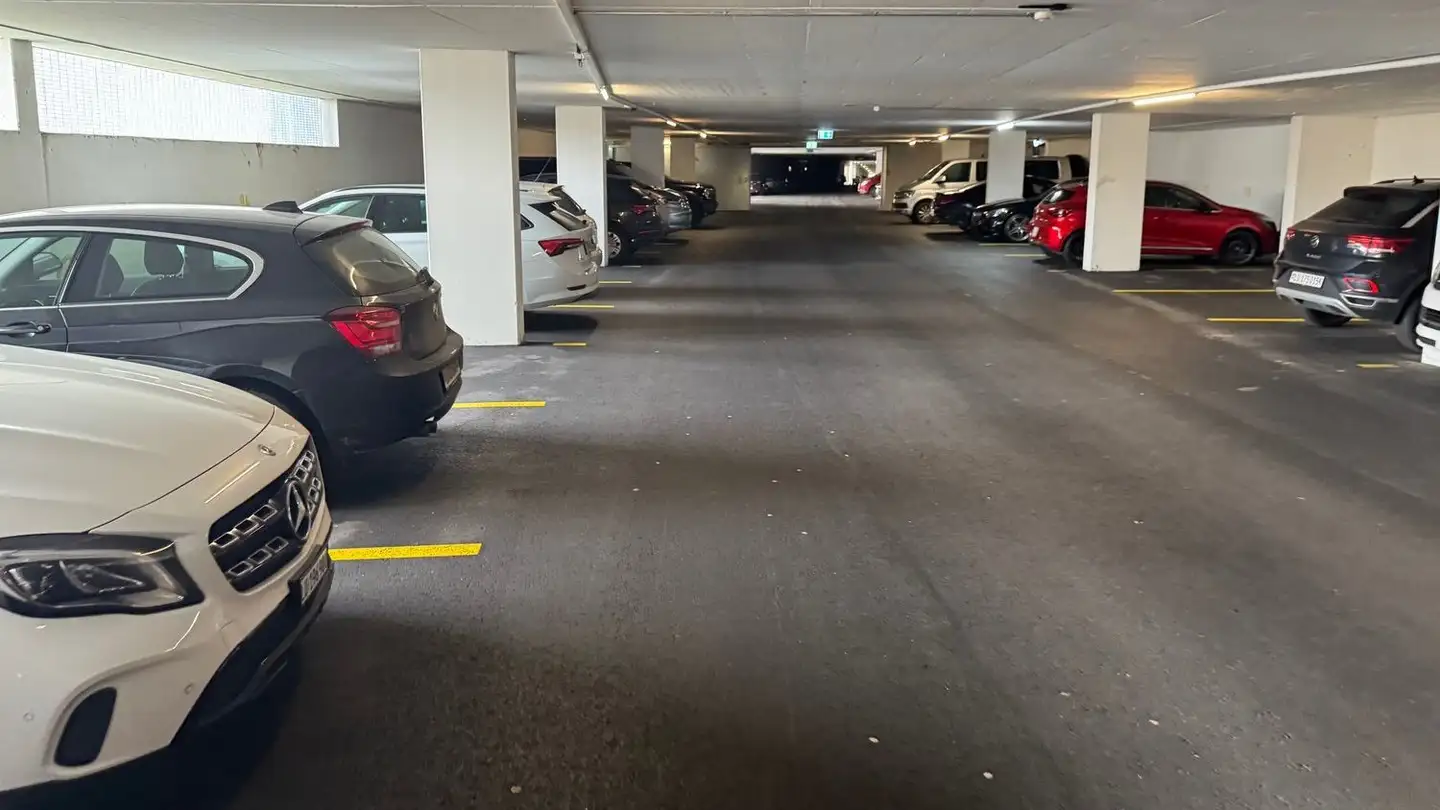 Tiefgaragenstellplatz mieten - Unter Sidhalden 3, 6010 Kriens - Foto 4