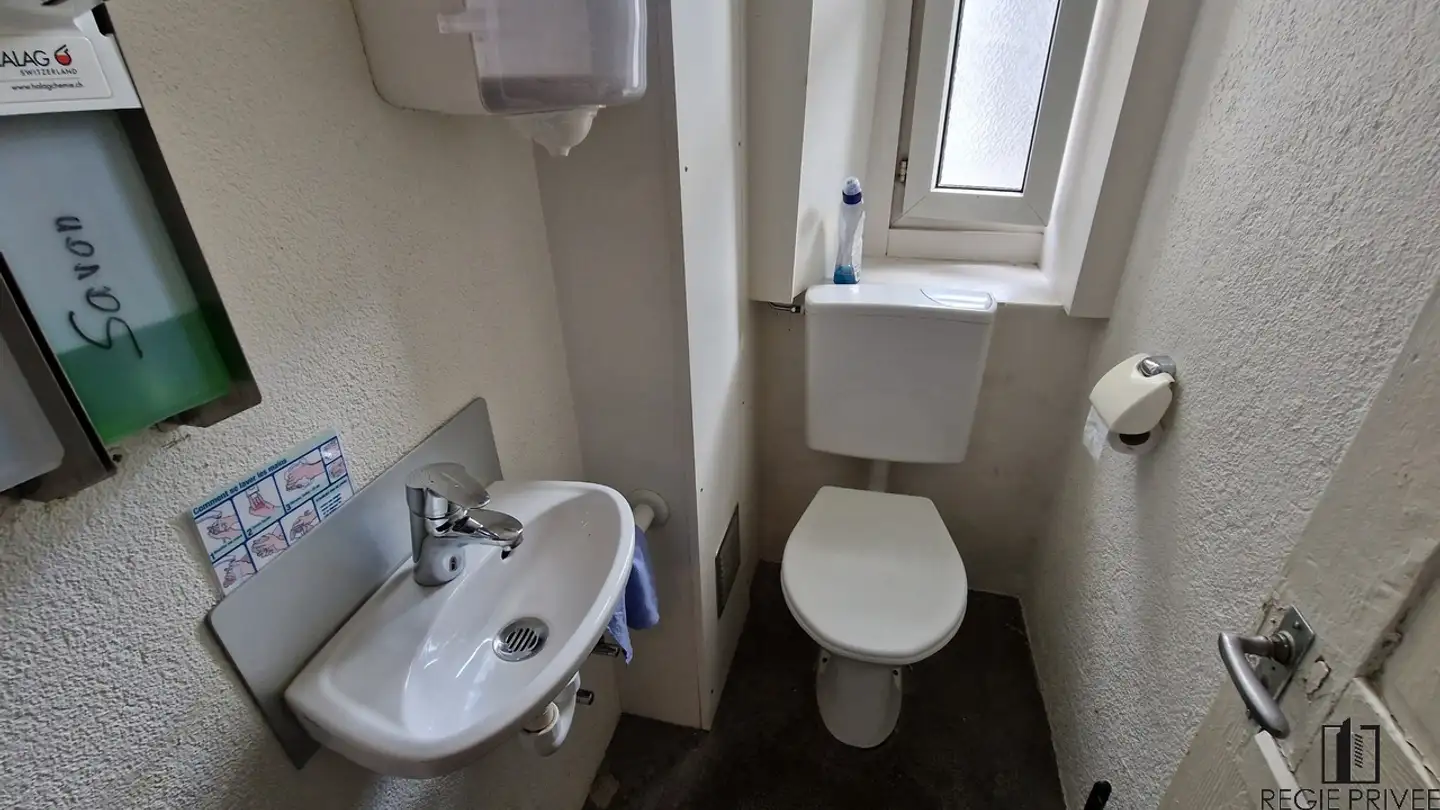 Commercial à louer - Rue Du Pont 4, 2400 Le Locle