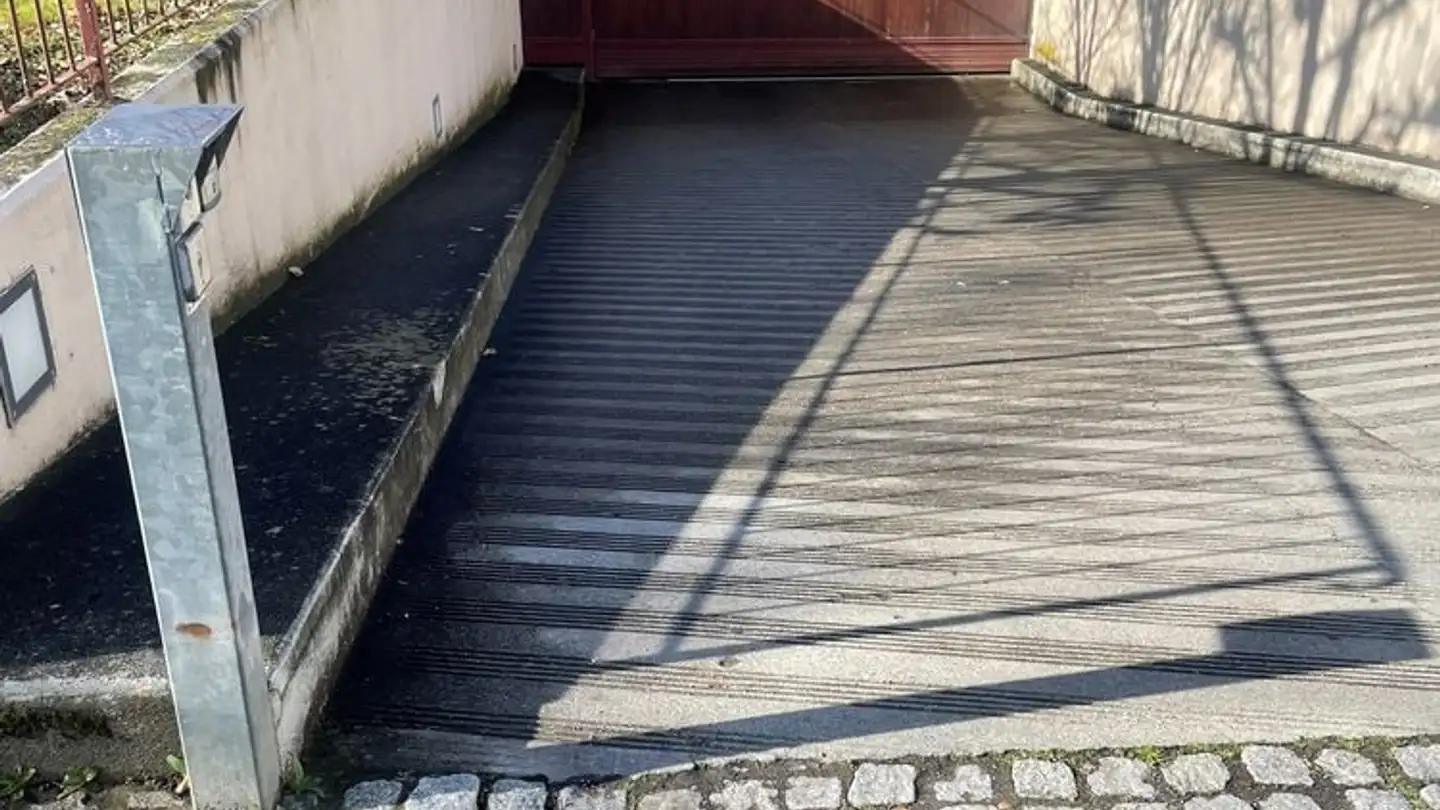 Parkplatz im Freien mieten - Chemin Du Stade 9, 1252 Meinier