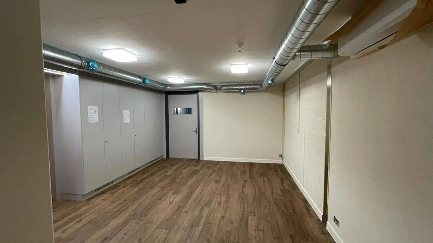 Immeuble mixte à louer - Kantonsstrasse 60, 8864 Reichenburg - Photo 2