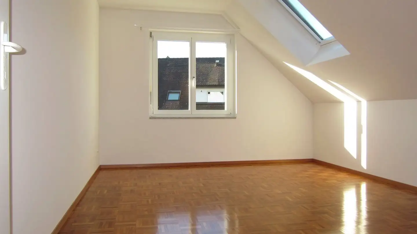 Appartement à louer - Bühlwiesenstrasse 19, 8309 Nürensdorf - Photo 2