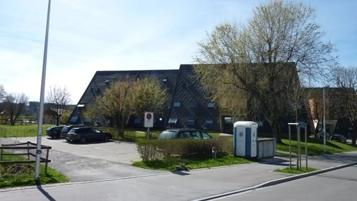 Parcheggio esterno in affitto - Obermülistrasse 37, 8320 Fehraltorf
