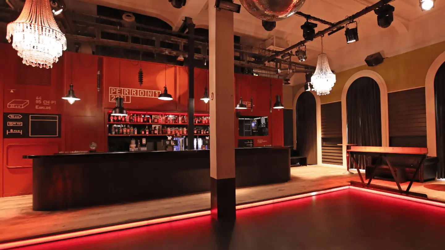 Commercial à louer - Bahnhofplatz 1, 3900 Brig - Photo 2