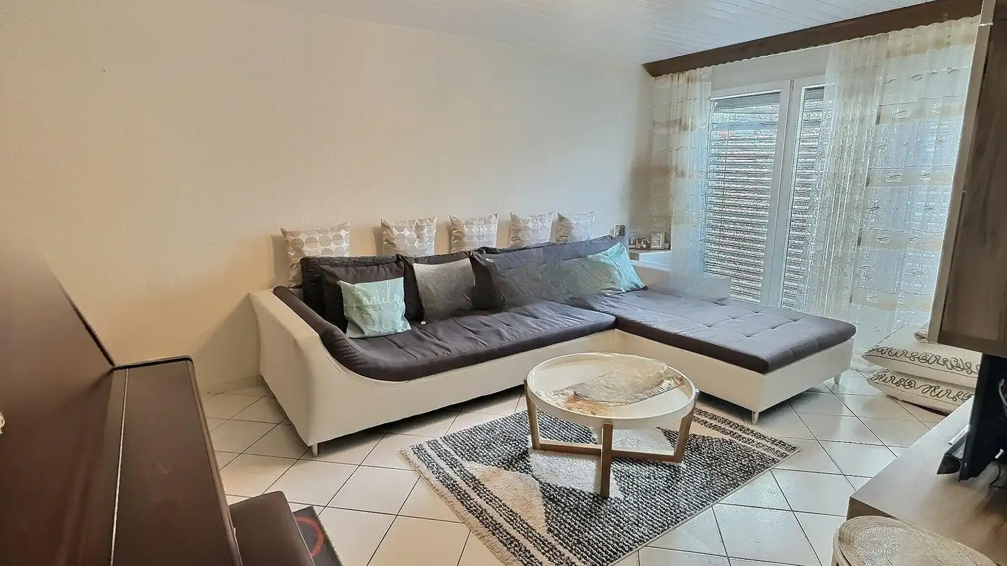 Stepped house for sale - 1214 Vernier